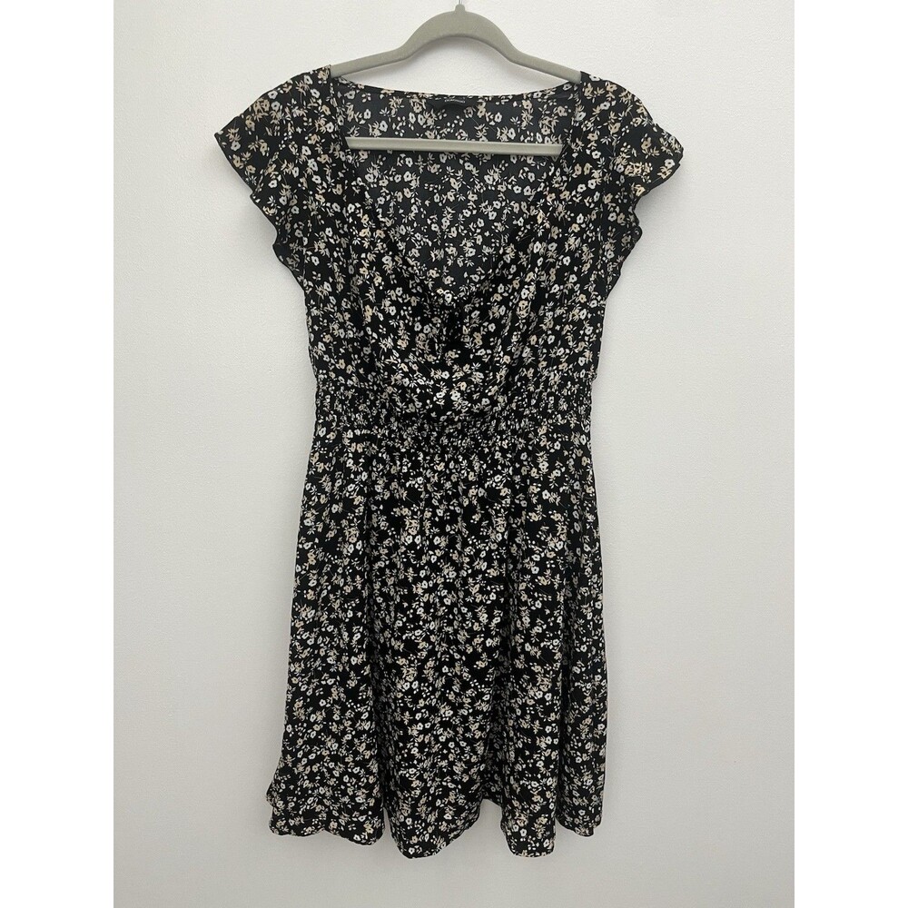Dokotoo Women’s dress Scoop Neck Floral Large FLUTTER Sleeve Smocked Waist - Picture 4 of 14